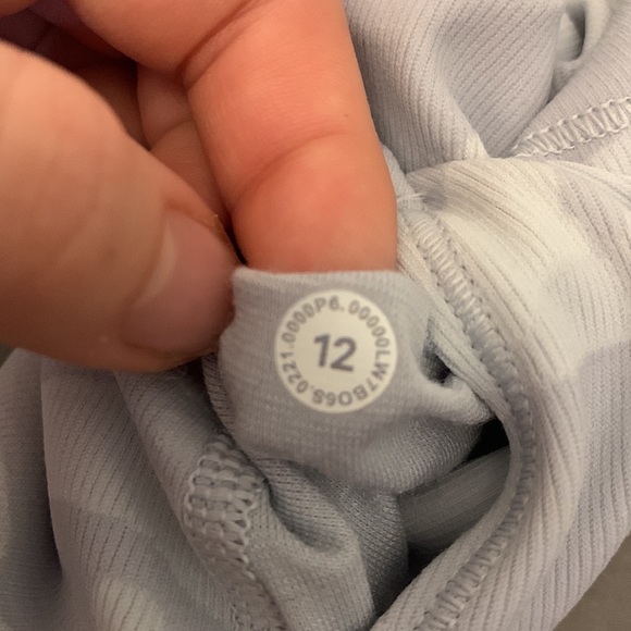 Lululemon Wunder Under Camo Shorts 10” *ribbed Size 12 - Picture 8 of 8